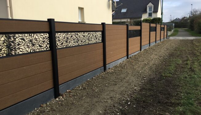 Clôture composite - Décors alu - Soubassements ardoises